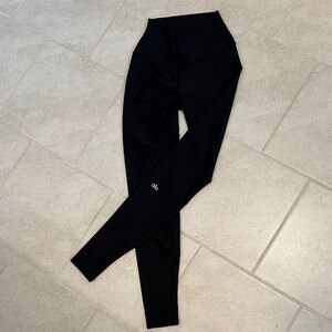 ALO Yoga High-Waist Airlift Legging XS
